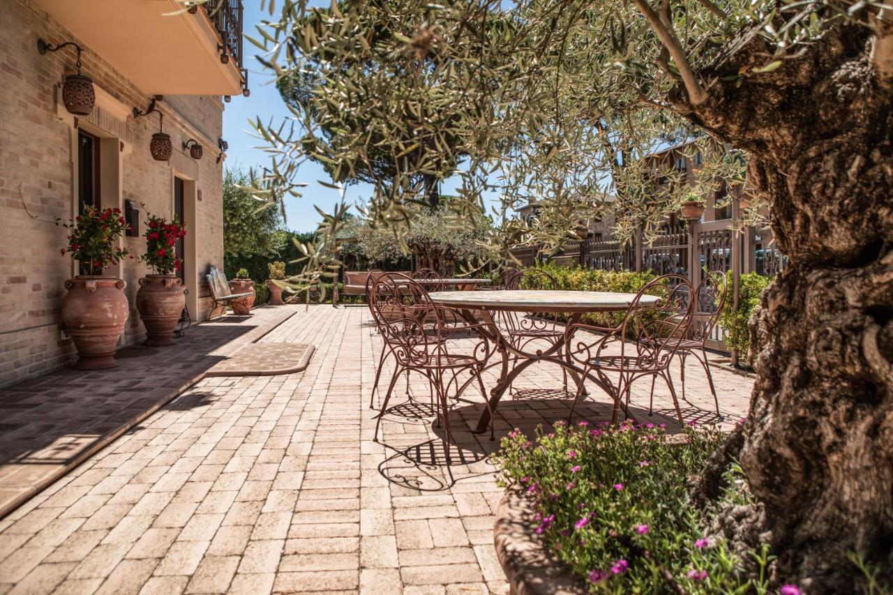Domus Angeli Hotel Assisi Buitenkant foto