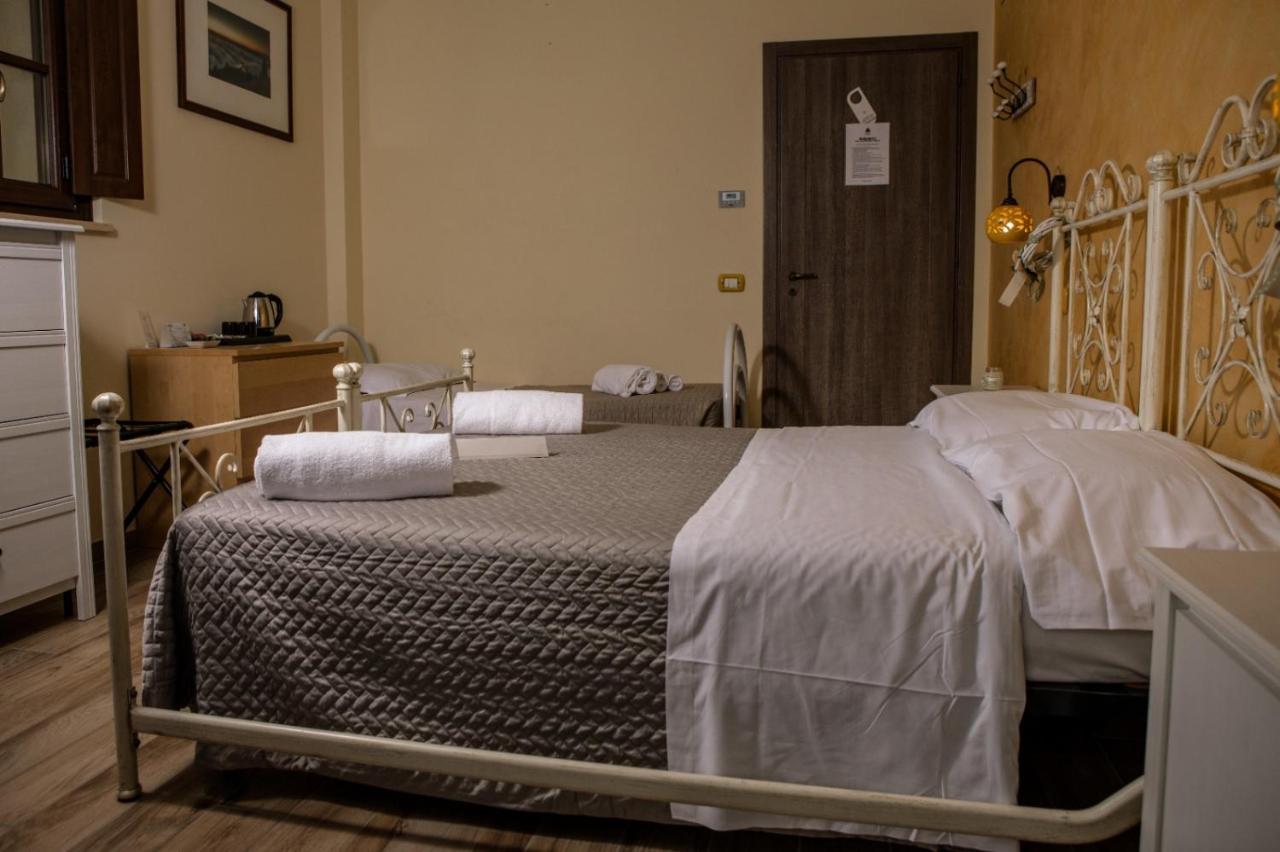 Domus Angeli Hotel Assisi Buitenkant foto