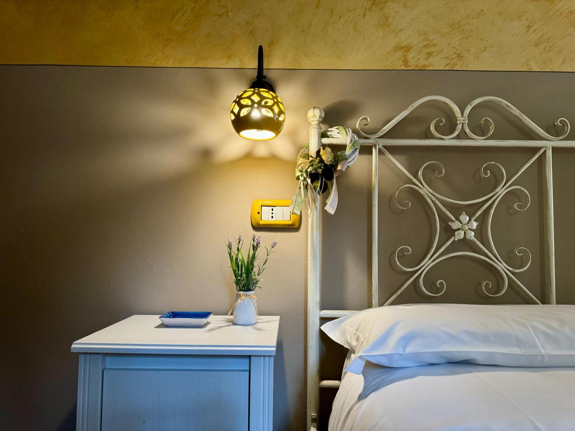 Domus Angeli Hotel Assisi Buitenkant foto