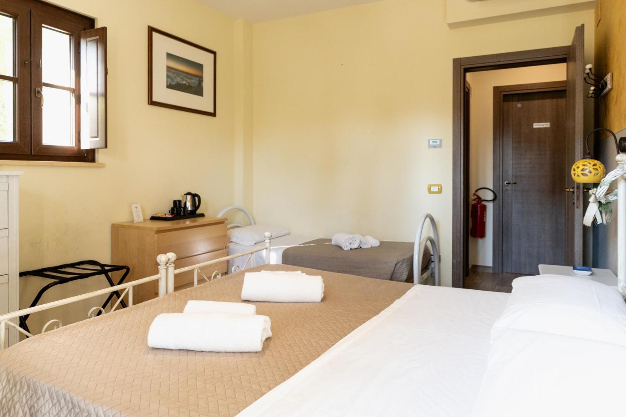 Domus Angeli Hotel Assisi Buitenkant foto