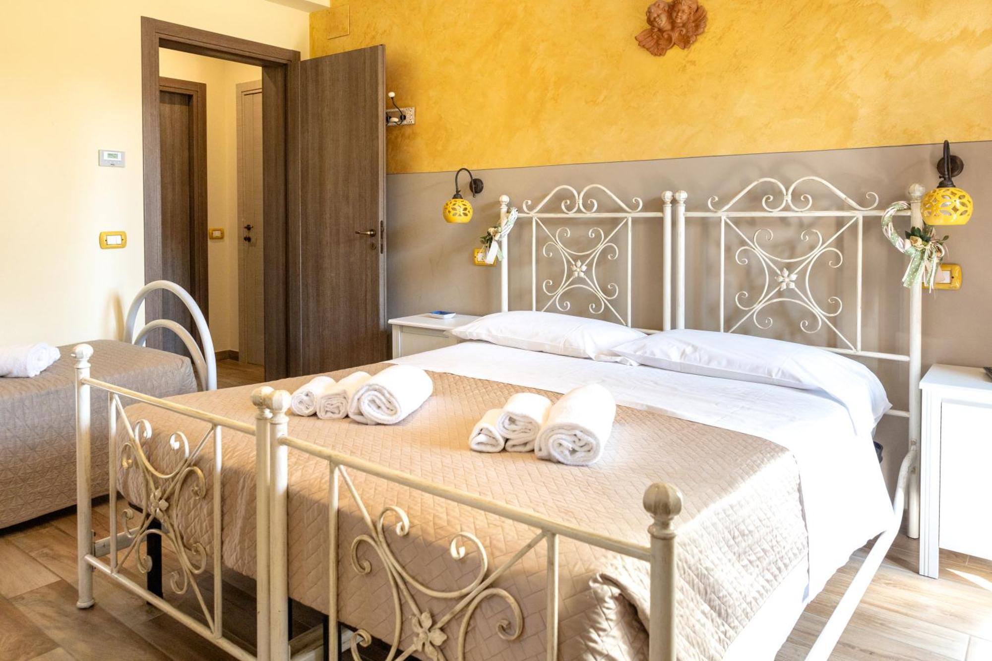 Domus Angeli Hotel Assisi Buitenkant foto