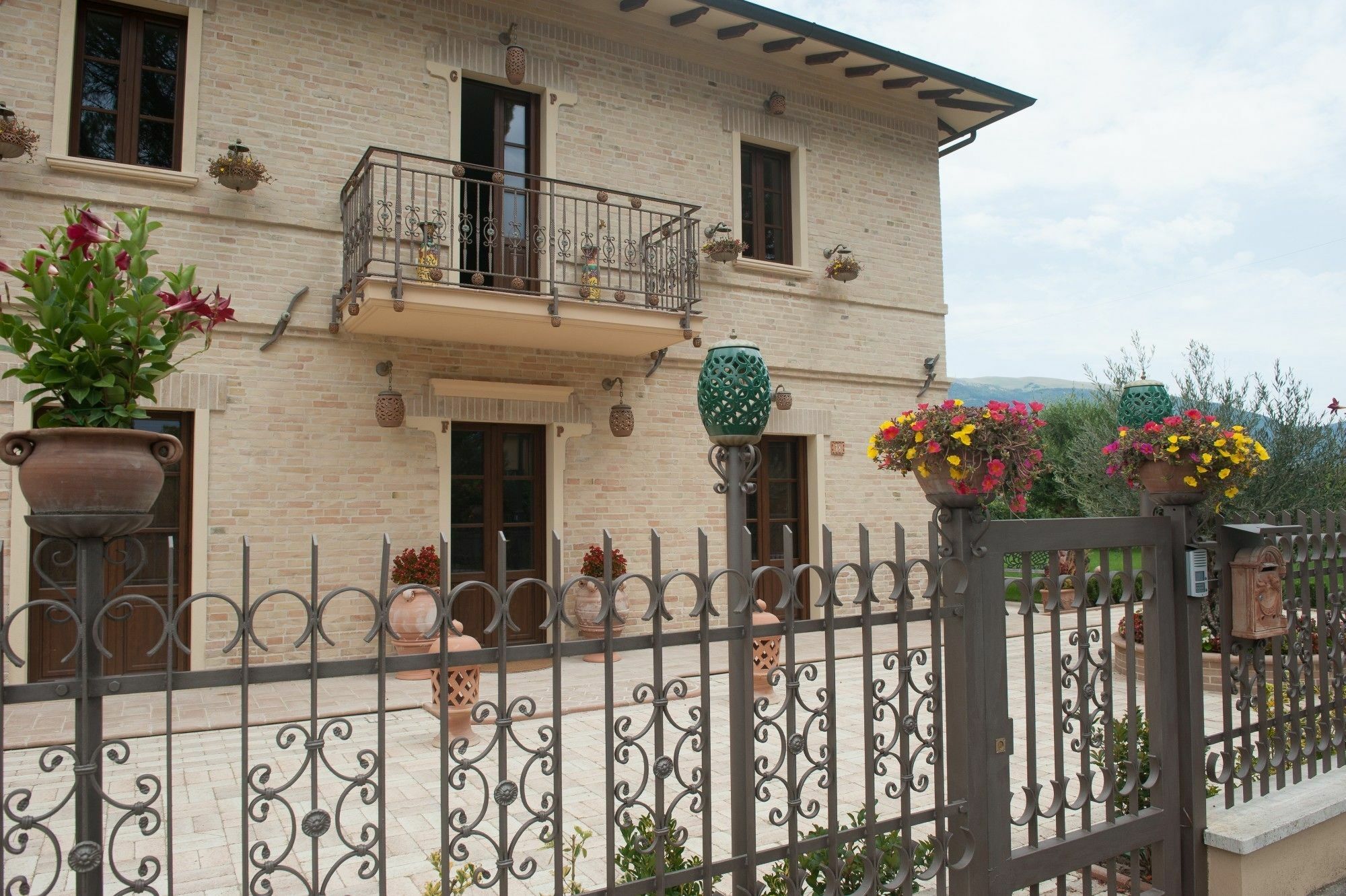 Domus Angeli Hotel Assisi Buitenkant foto