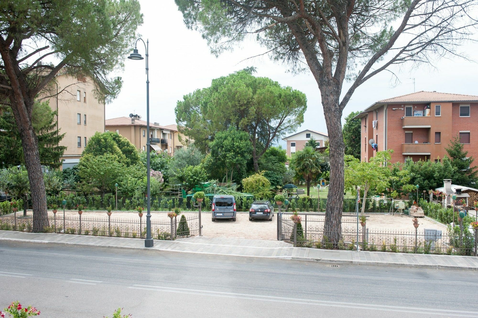 Domus Angeli Hotel Assisi Buitenkant foto